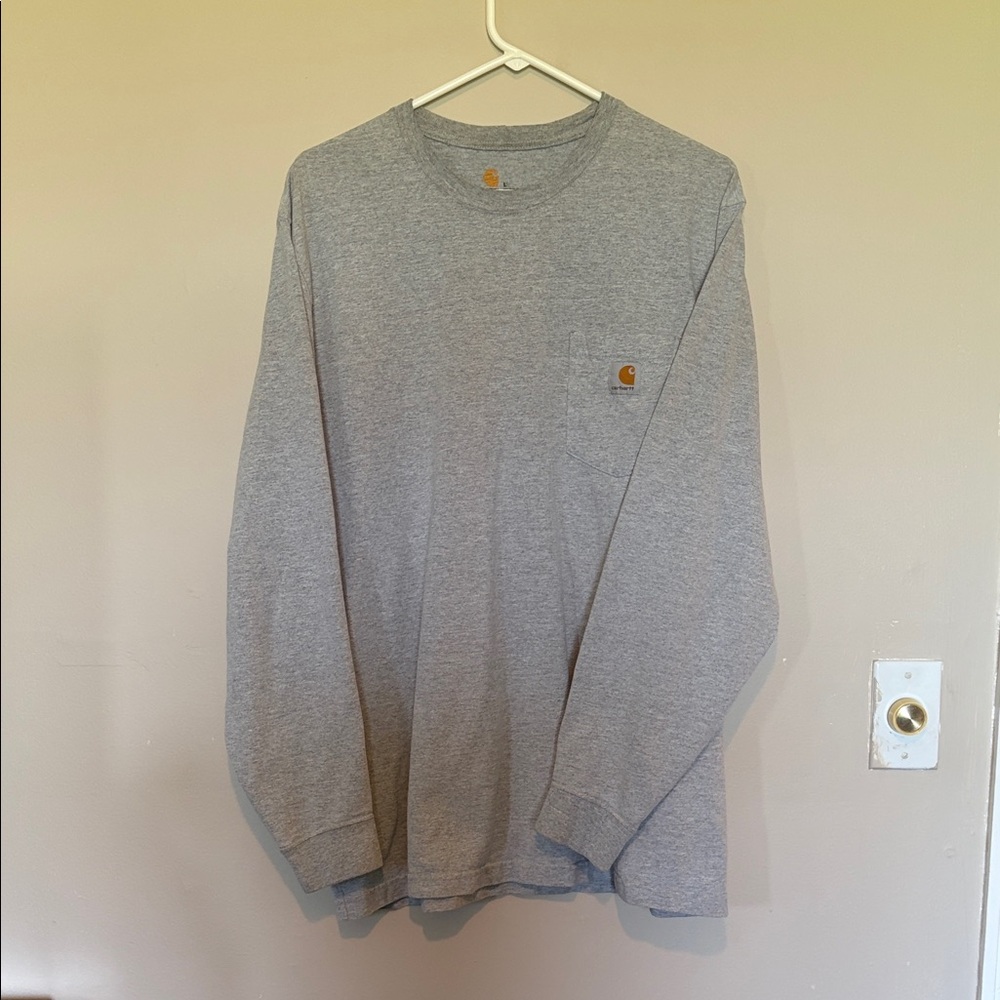 EUC Carhartt Heather Gray Long Sleeve Pocket Tee